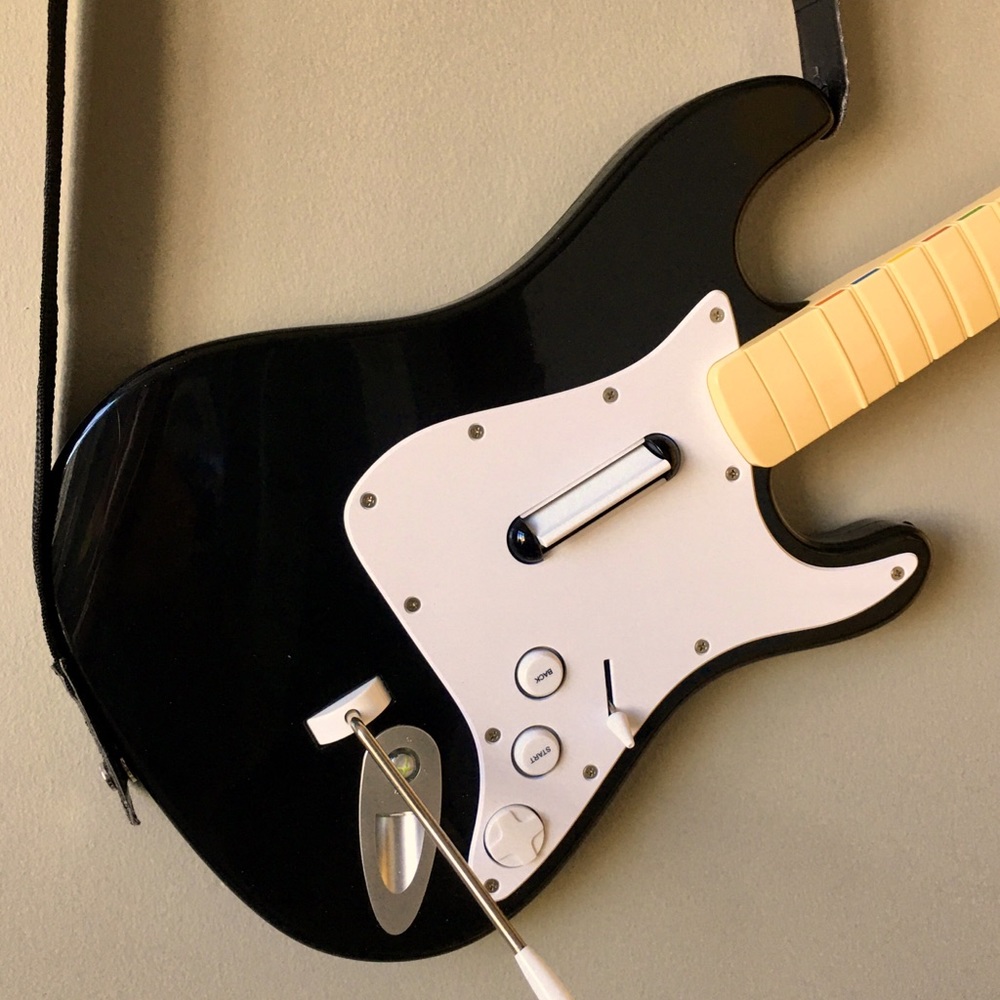 ORIGINAL RockBand Fender Stratocaster GuitarHero Co - like new